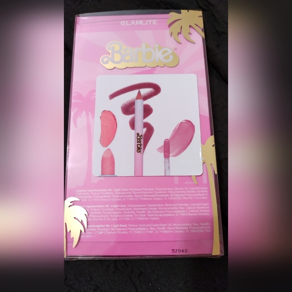 Three piece Barbie lip kit - Picture 2 of 4